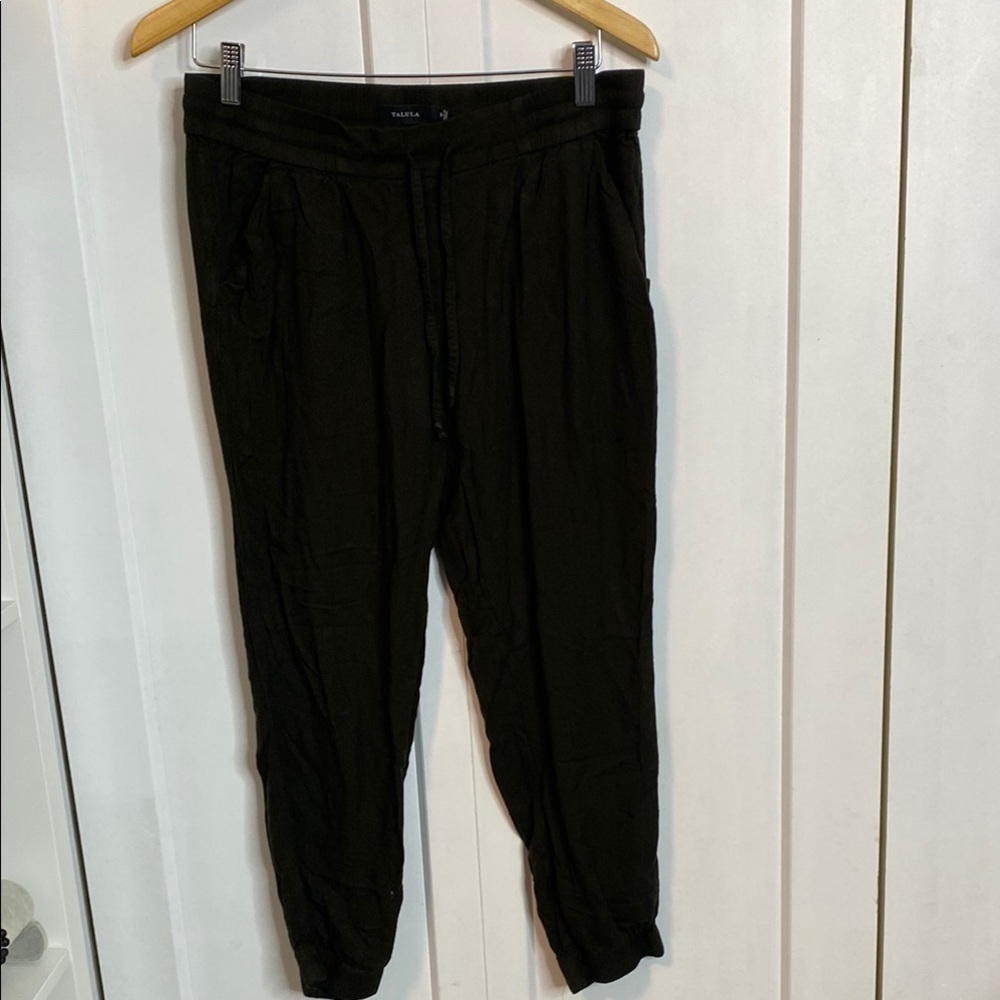 Aritzia Talula Army Olive Green Jogger pants